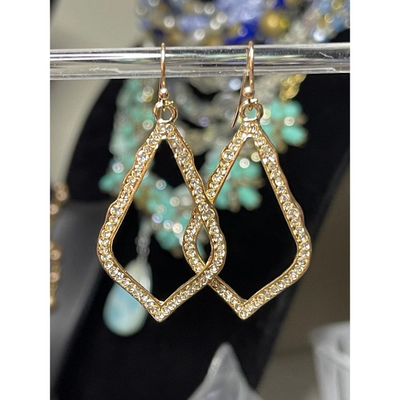 NEW Kendra Scott Sophee Crystal Drop Earrings in Gold Tone Jewelry Lot JU24 - Picture 3 of 6